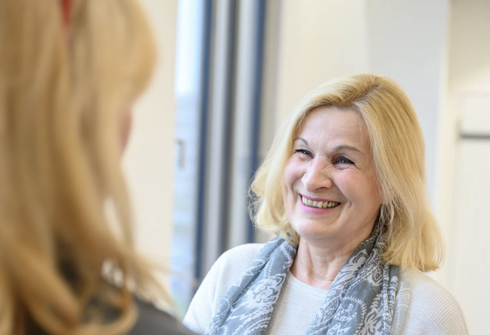 Knochendichtemessung Patienten Arzt Gespräch München